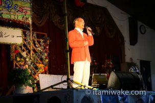 エアロスミスの解散宣言がどうなったのか誰か教えてください