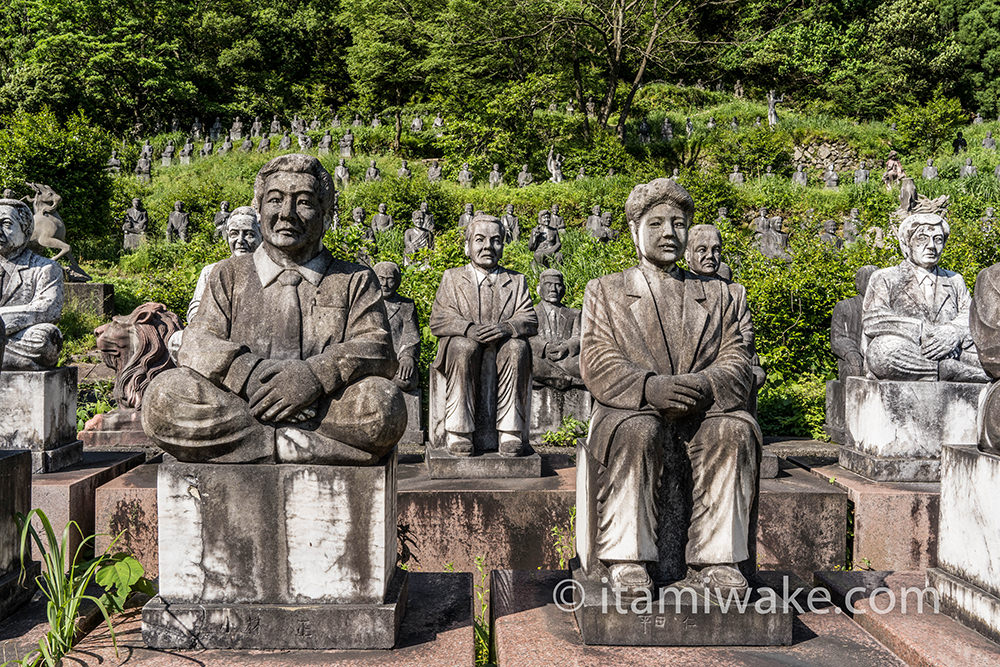 富山県ふれあい石像の里は有名珍スポット！浅い歴史と石像の由来に驚愕