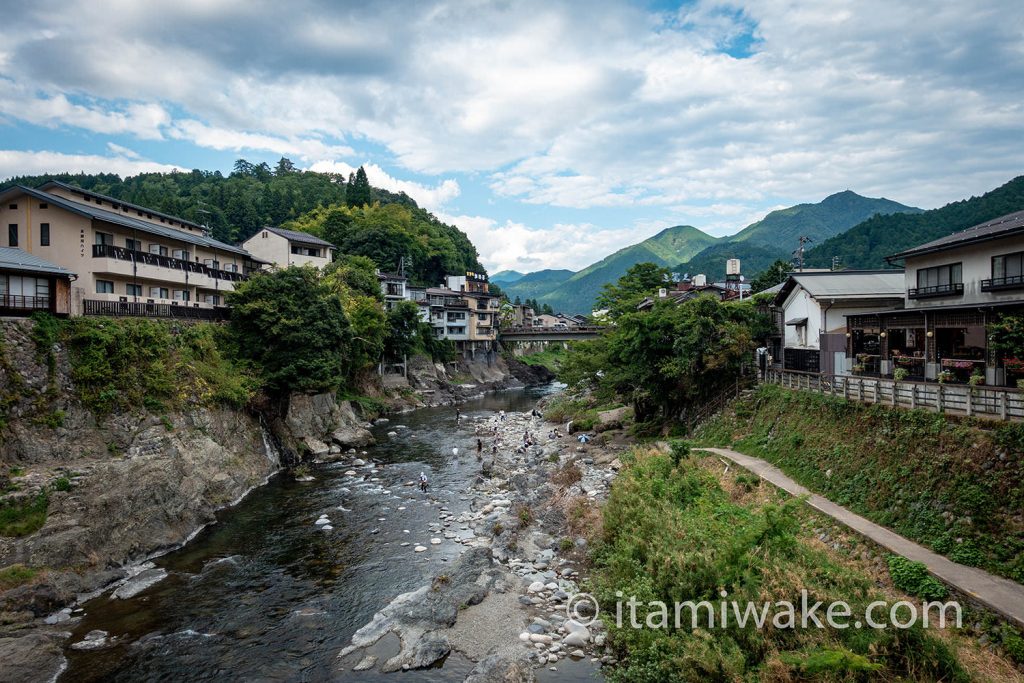 郡上八幡観光へ 清流と古い街並みの写真を撮ったから見て
