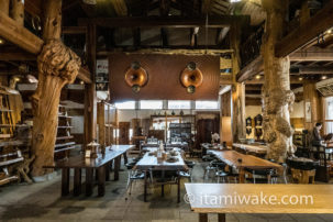 森山銘木「森の博物館」にて日本最大のスピーカーを見る