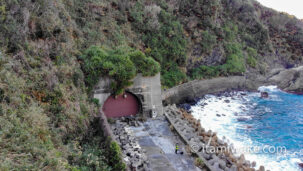 与那トンネルと周辺の旧道を見る！沖縄の荒波と戦った道路の歴史