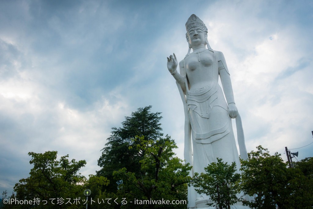 韮崎観音と謎の廃墟アメリカヤの素敵な話