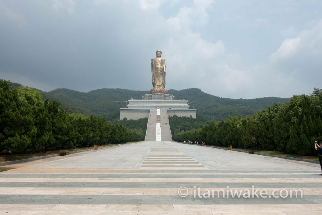 世界一大きい大仏？中国の中原大仏（魯山大仏）