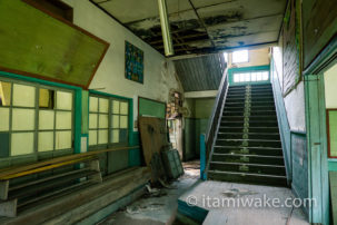 廃校から50年！木造校舎が美しい相生小学校相生分校へ。しかし倒壊の日も近そうなので要注意