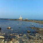 「海の上に立つ仏像」愛知県南知多町の弘法大師上陸像