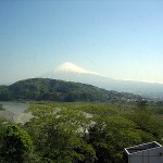 伊豆観光の隠れスポット！？廃墟系巨大仏「うさみ大観音」を見た