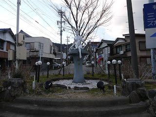 蒲郡で巨大木造廃墟に遭遇！レトロな内装と秘境ステージが素敵