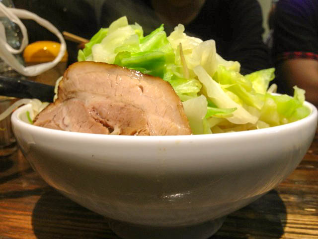 名古屋市栄のＢ級グルメ『ちょもらん麺』を食べた！これぞ名古屋の二郎系ラーメン！