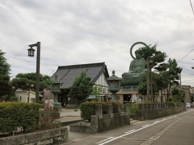 高岡大仏 - 日本三大大仏の1つ！？富山県高岡市の有名大仏を見てきた！