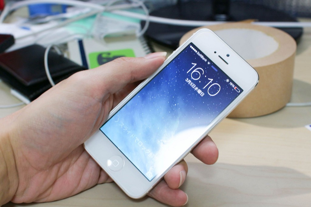 iPhoneに『Anker強化ガラス液晶保護フィルム』を貼ったら素晴らしすぎて今までの保護フィルムはなんだったのか