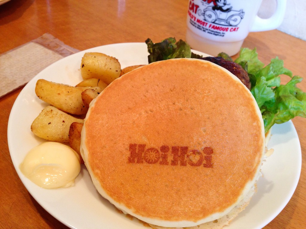 名古屋市中区栄のパンケーキ屋『HoiHoi（ホイホイ）』でハワイアンなパンケーキを食べた