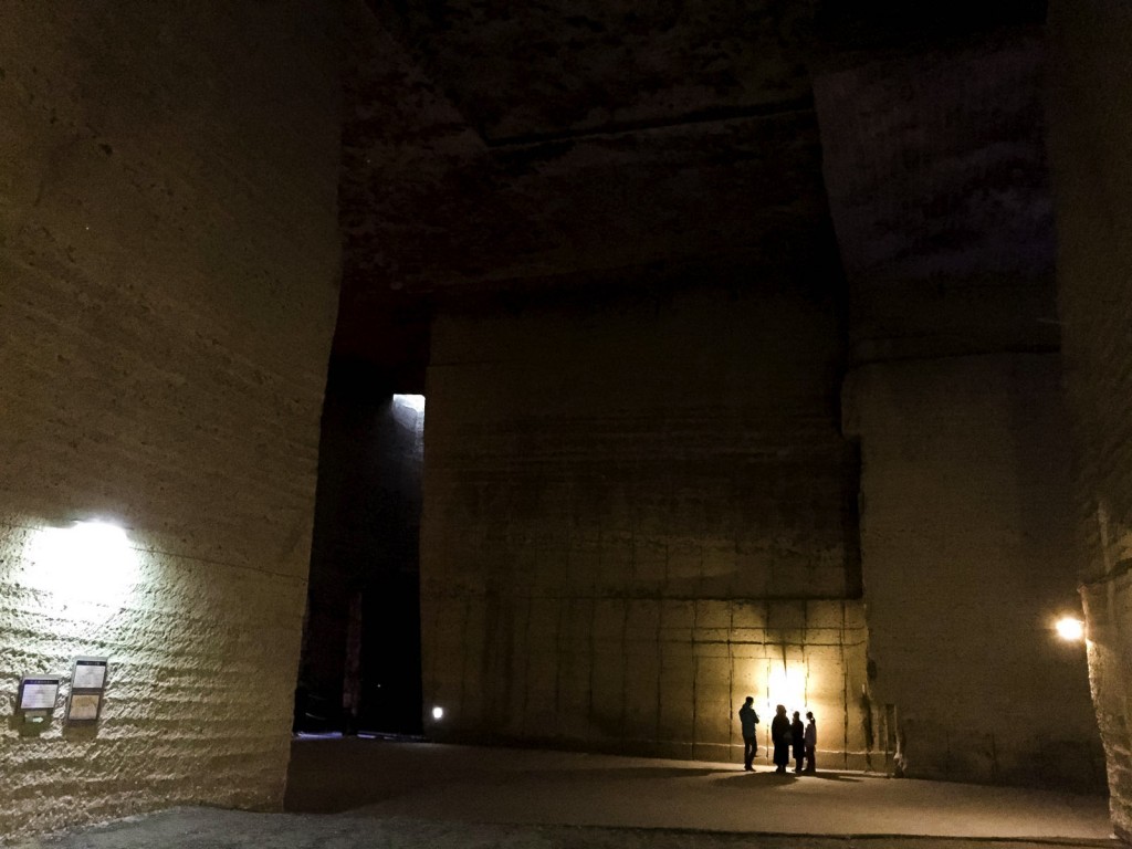 大谷資料館の巨大地下神殿に大興奮！栃木県宇都宮市に来たら絶対行くべき！