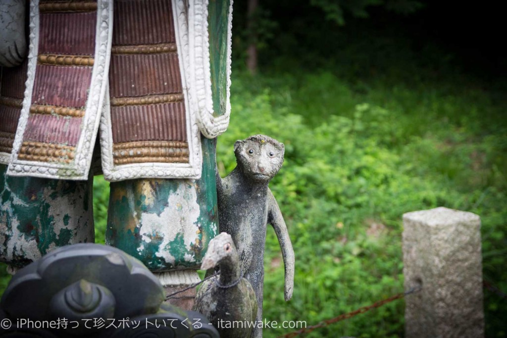 岡山県の吉備津彦神社は桃太郎の元ネタが祀られてるし宇宙人っぽい猿がいた