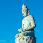 あ、正座してる！秩父の巨大観音像が観音様の常識を逸脱してて面白い