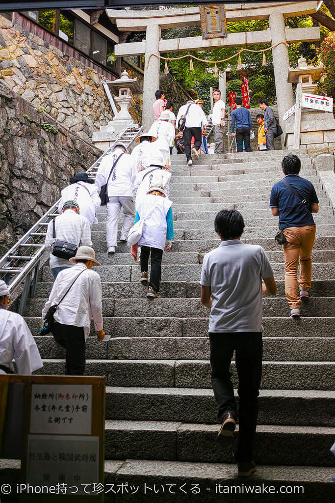 竹生島最大の階段